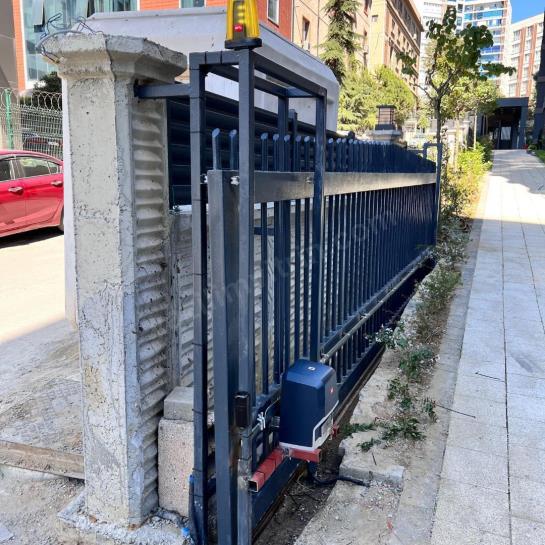 Bft Icaro Smart AC A2000 otomatik kapı motoru, 2000 kg yana kayar kapılar için endüstriyel çözüm; yoğun kullanımda güvenli, dayanıklı ve kesintisiz performans sağlar. , BftIcaroSmartSiteGirişi , IcaroA2000YanaKayarKapı , BftKapıMotoruApartmanGirişi , OtomatikKapıMotoruSiteGirişi , EndüstriyelKapıMotoruOtoparkGirişi , BftIcaroSmartACApartmanGirişi