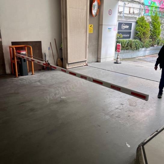 OttoPark Br24-Pro kırılan kollu otomatik otopark bariyeri; düşük tavanlı kapalı otopark ve garajlarda güvenli, dayanıklı ve verimli geçiş kontrolü sağlar. , OttoParkOtoparkGirişi , KırılanKolluBariyerKapalıOtopark , OttoParkDüşükTavan , OtoparkBariyeriGarajGirişi , Br24ProOtoparkAlanı , OttoParkSiteGirişi