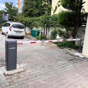 OttoPark Br24-Pro kırılan kollu otomatik otopark bariyeri, düşük tavanlı kapalı otopark ve yeraltı garajları için güvenli, dayanıklı ve verimli geçiş kontrolü sağlar. , OttoParkSiteGirişi , KırılanKolluBariyerOtopark , OtoparkBariyeriApartmanGirişi , OttoParkDüşükTavan , Br24ProKapalıOtopark , OtomatikBariyerSiteGirişi